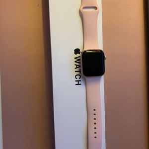 Apple Watch SE 40 MM rose Gold